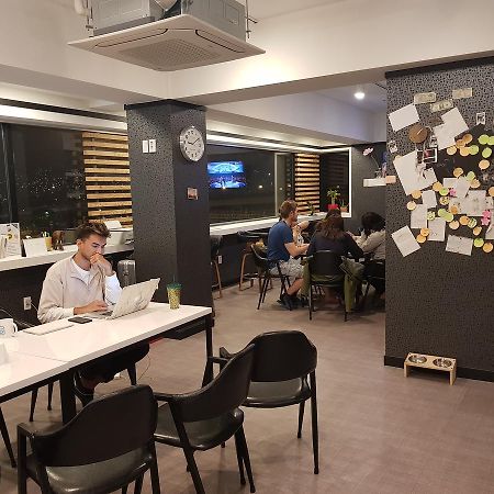 Mozzihostel Busan Station מראה חיצוני תמונה