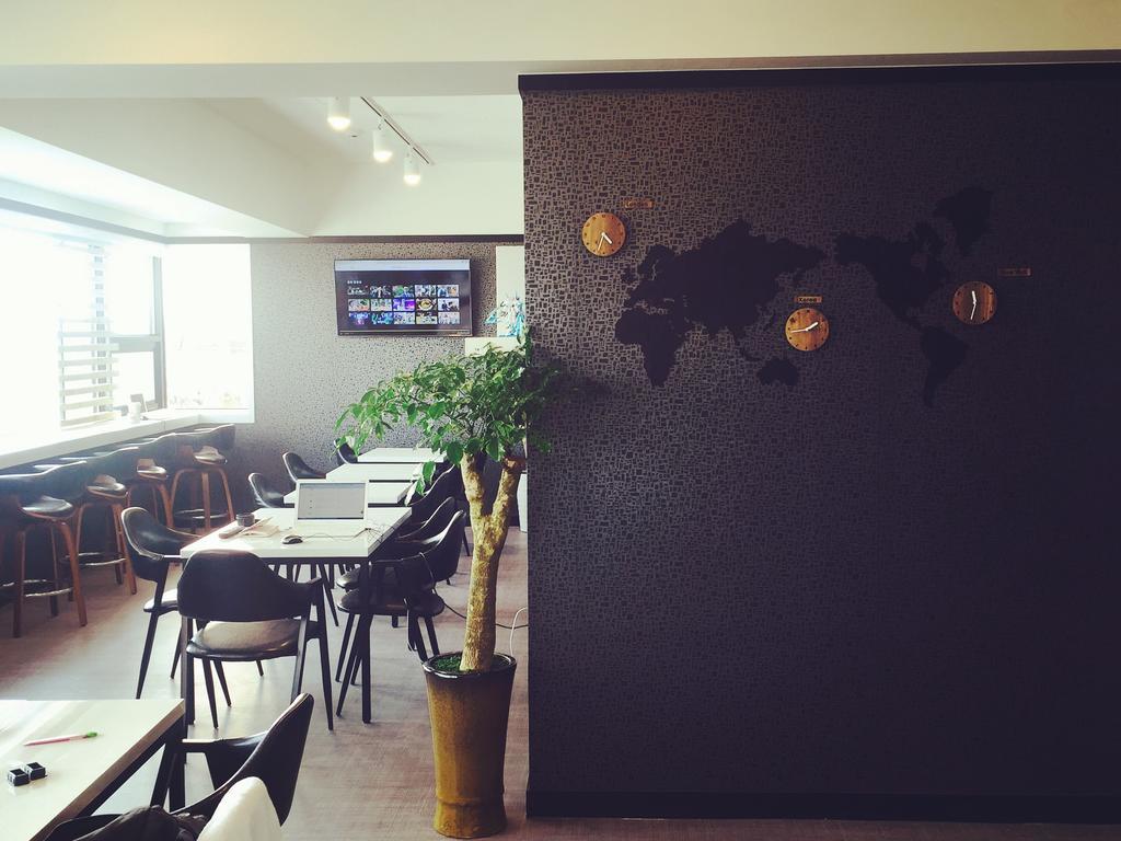Mozzihostel Busan Station מראה חיצוני תמונה