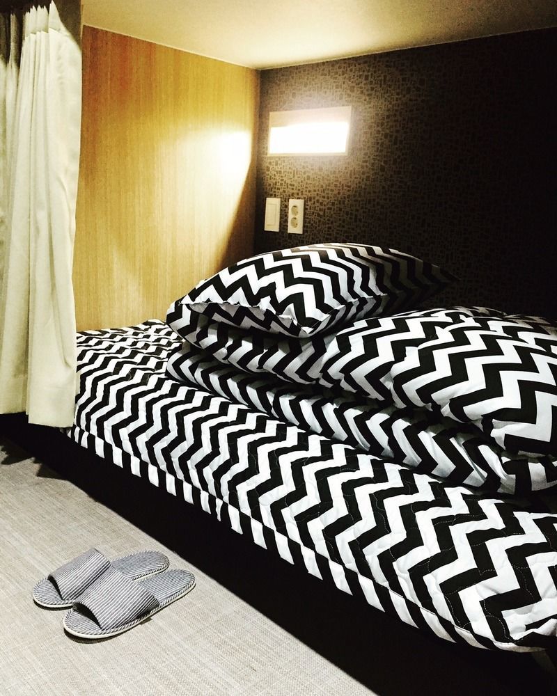 Mozzihostel Busan Station מראה חיצוני תמונה