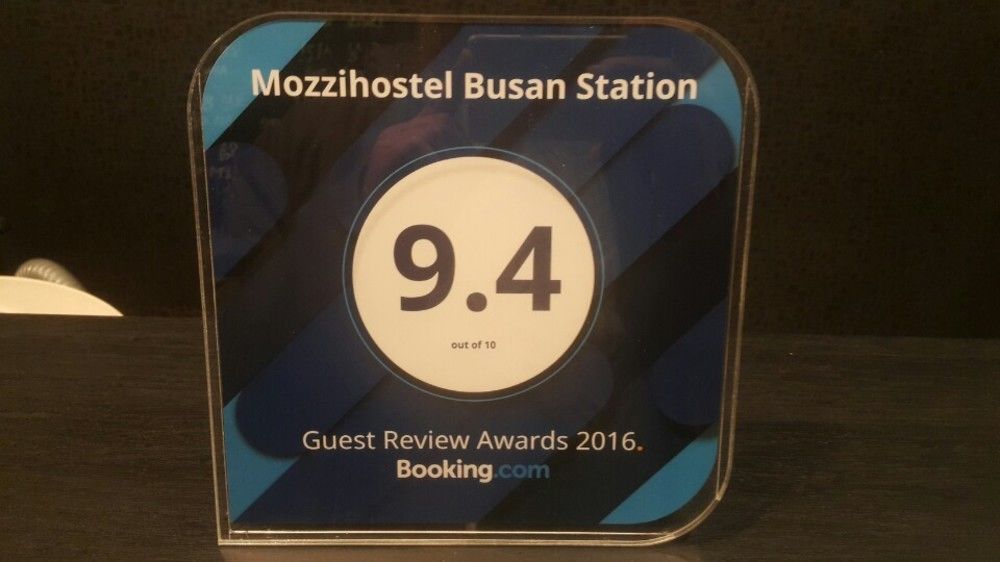 Mozzihostel Busan Station מראה חיצוני תמונה