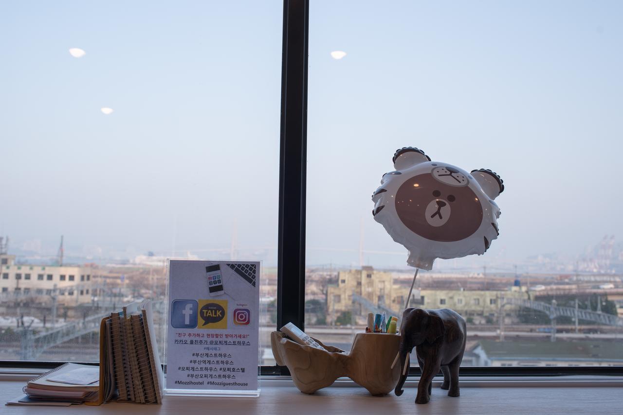 Mozzihostel Busan Station מראה חיצוני תמונה